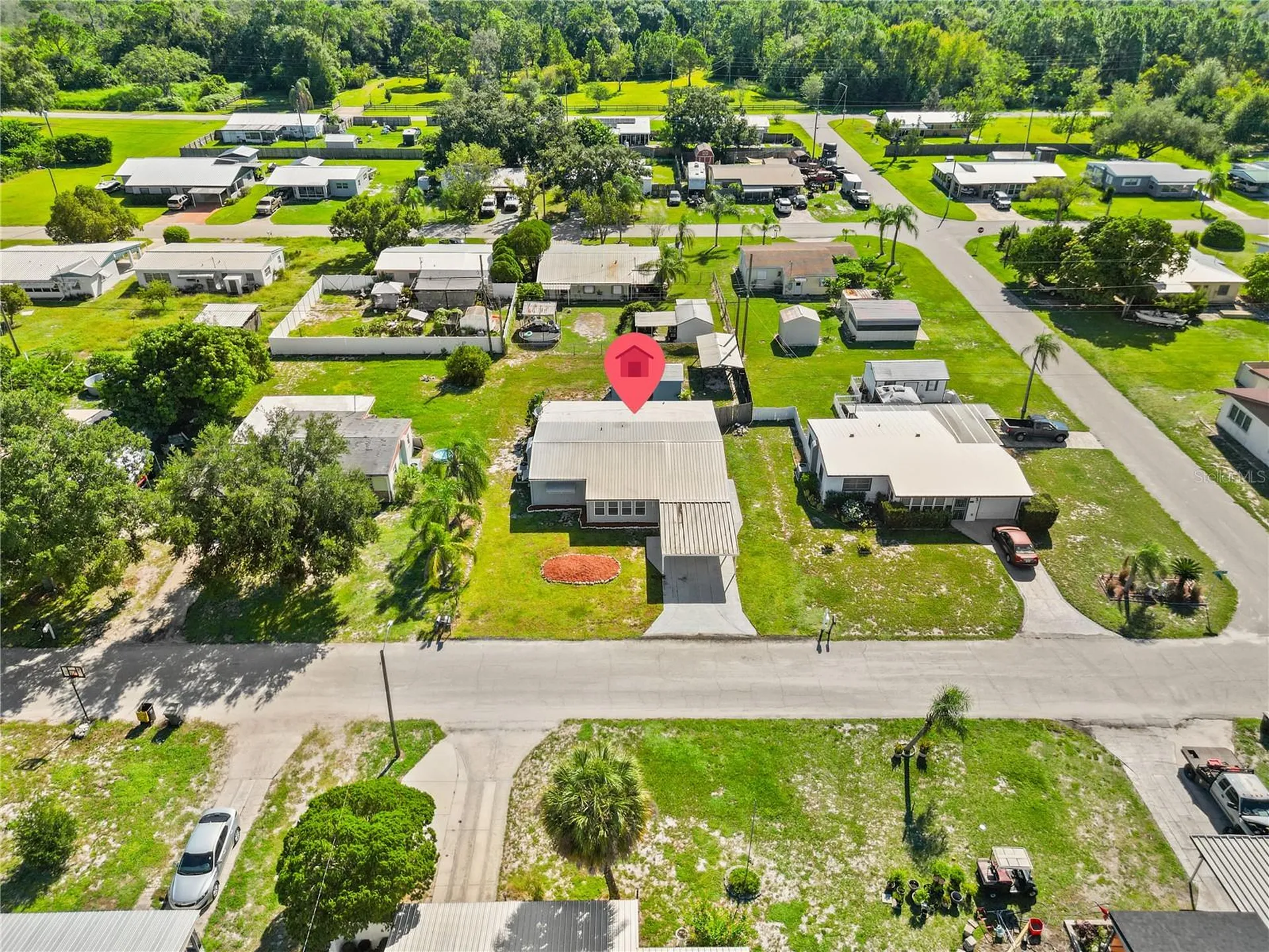319 Thomas Avenue Frostproof FL 33843