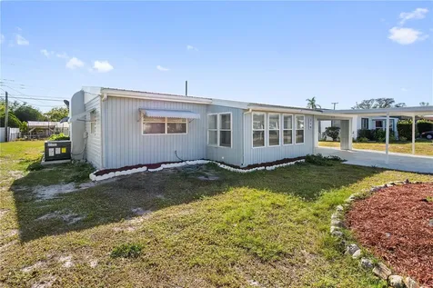 319 Thomas Avenue Frostproof FL 33843