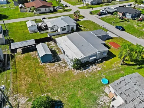 319 Thomas Avenue Frostproof FL 33843