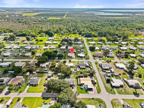 319 Thomas Avenue Frostproof FL 33843