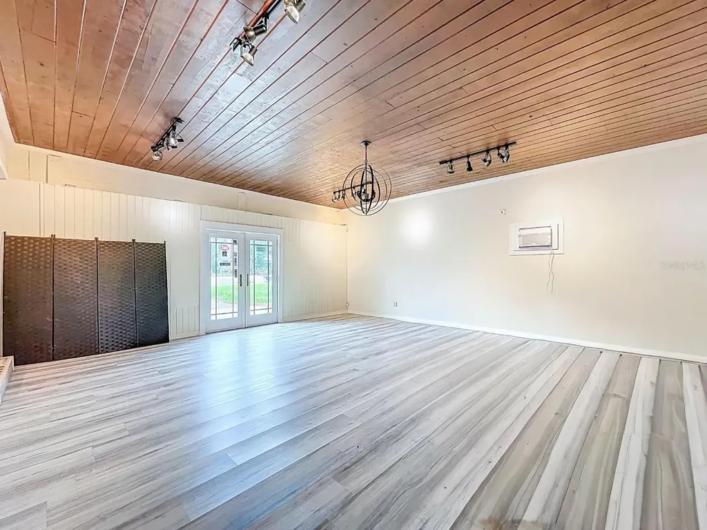 301 N Us Highway 41 Ruskin FL 33570