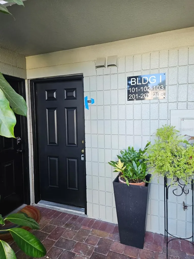 2424 W Tampa Bay Boulevard Tampa FL 33607
