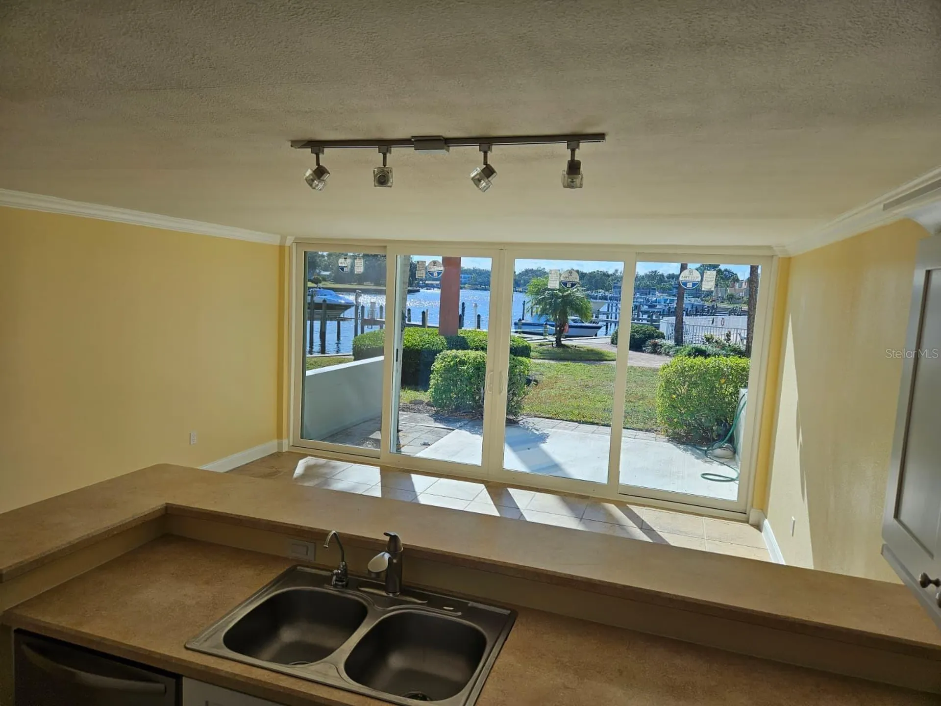 2424 W Tampa Bay Boulevard Tampa FL 33607