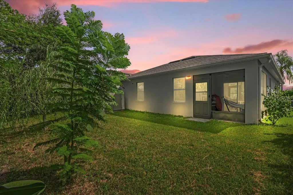 299 Lazio Circle Debary FL 32713