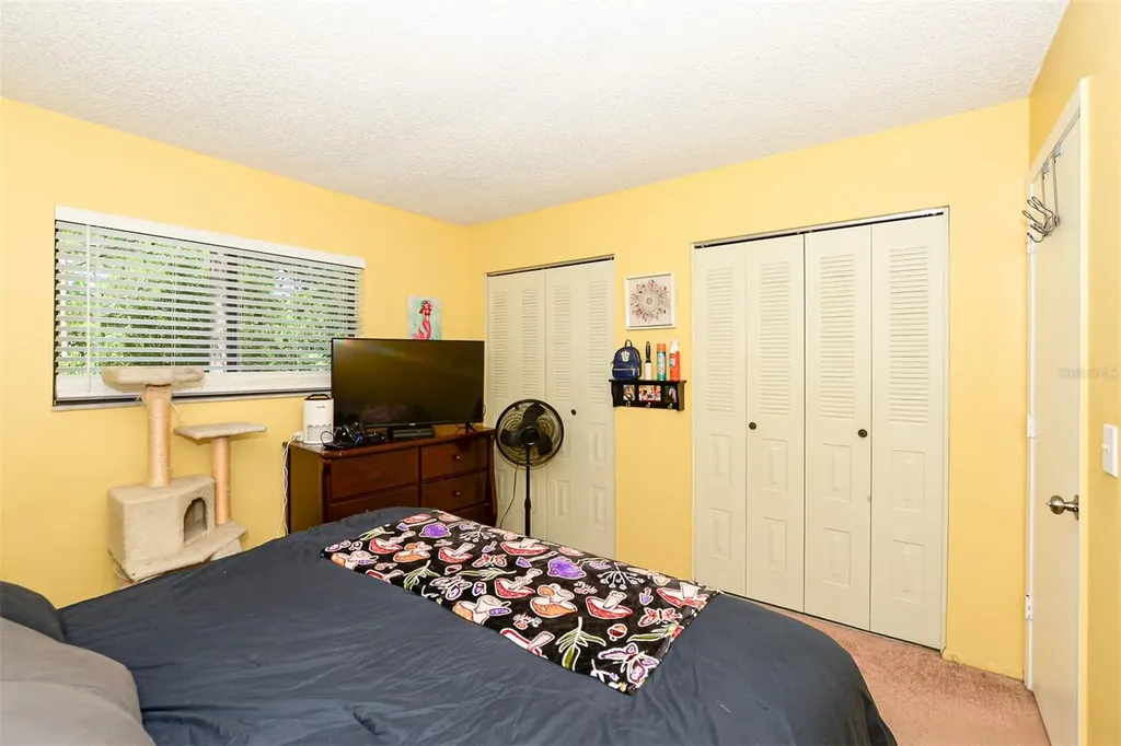 2565 SE Dogwood Avenue Port St Lucie FL 34952