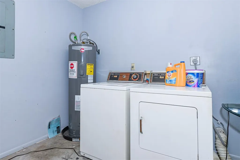 2565 SE Dogwood Avenue Port St Lucie FL 34952
