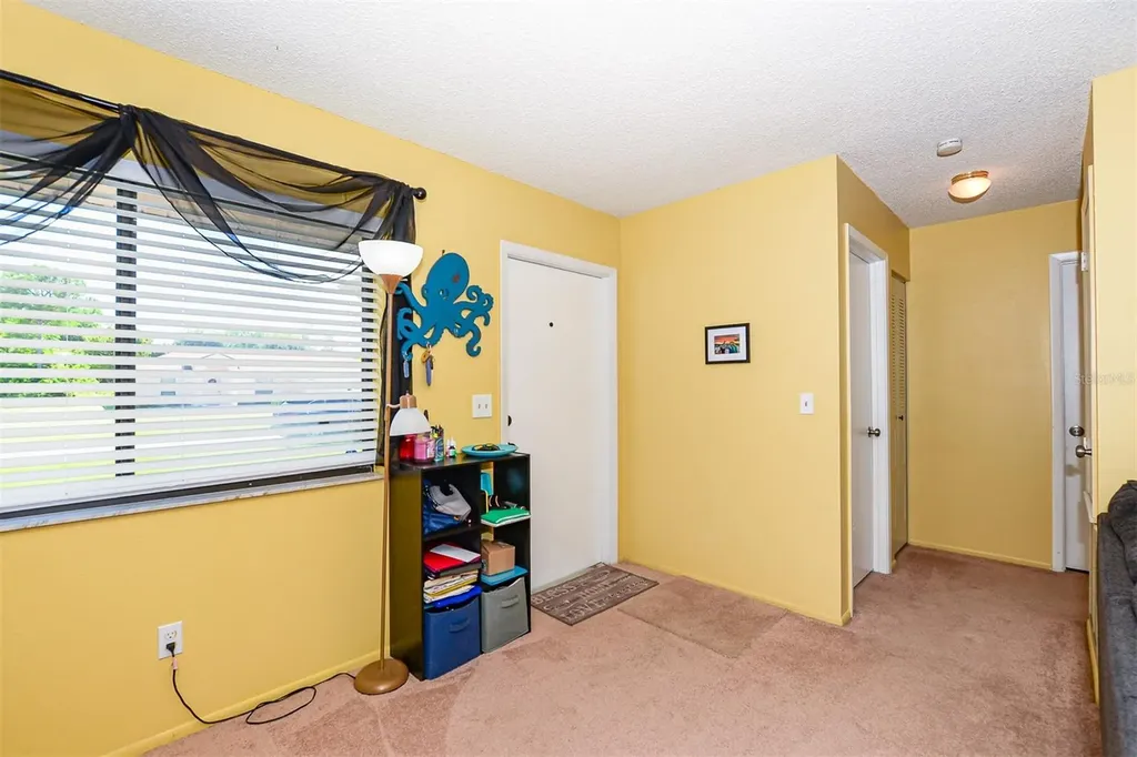 2565 SE Dogwood Avenue Port St Lucie FL 34952