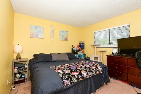 2565 SE Dogwood Avenue Port St Lucie FL 34952