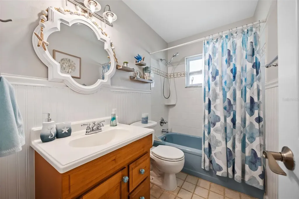 3596 Beach Drive SE St Petersburg FL 33705