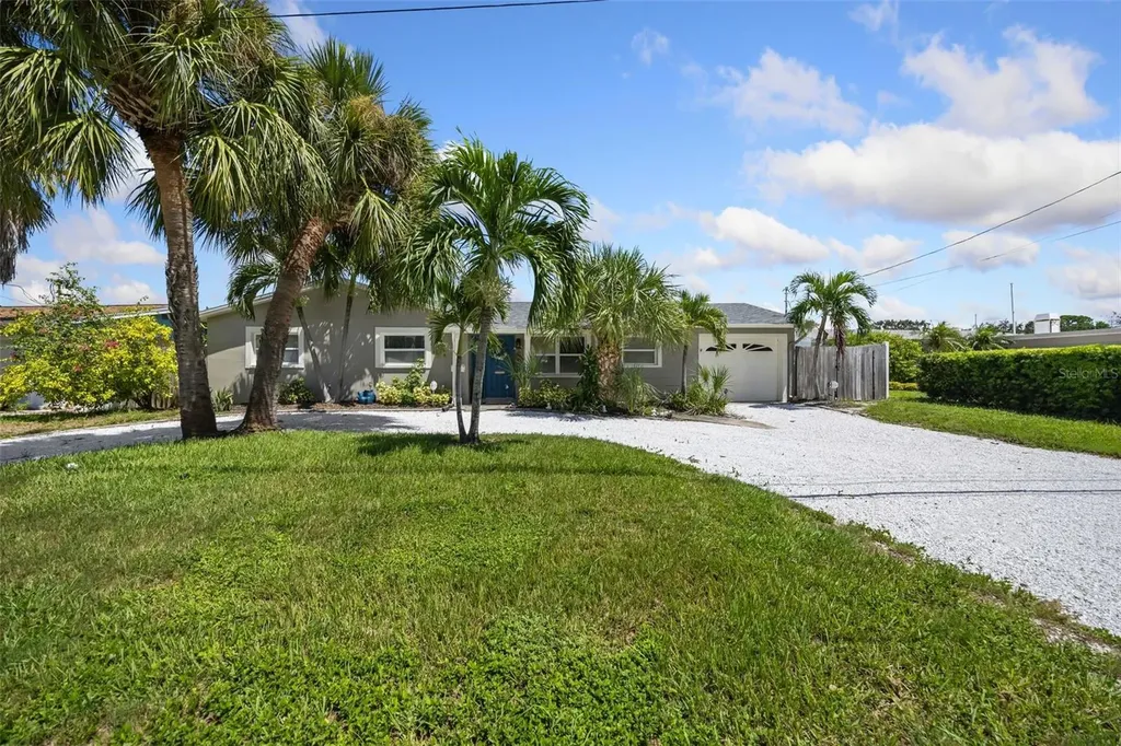 3596 Beach Drive SE St Petersburg FL 33705