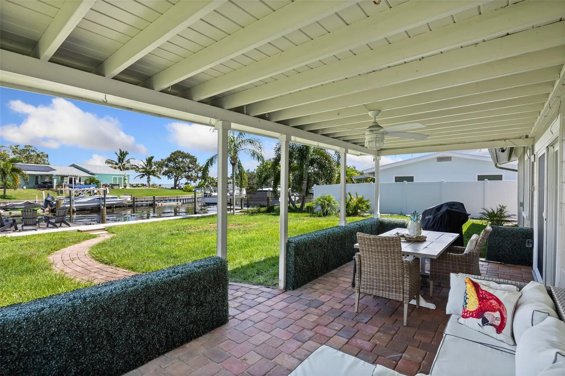 3596 Beach Drive SE St Petersburg FL 33705