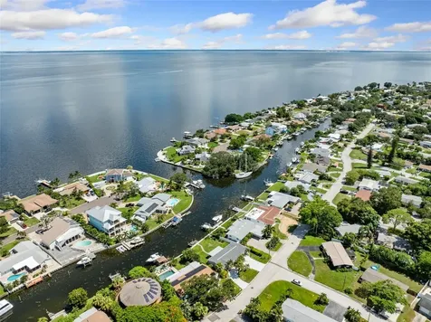 3596 Beach Drive SE St Petersburg FL 33705
