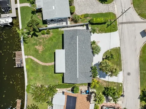 3596 Beach Drive SE St Petersburg FL 33705