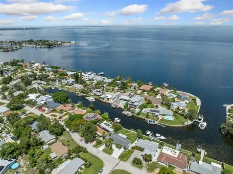 3596 Beach Drive SE St Petersburg FL 33705