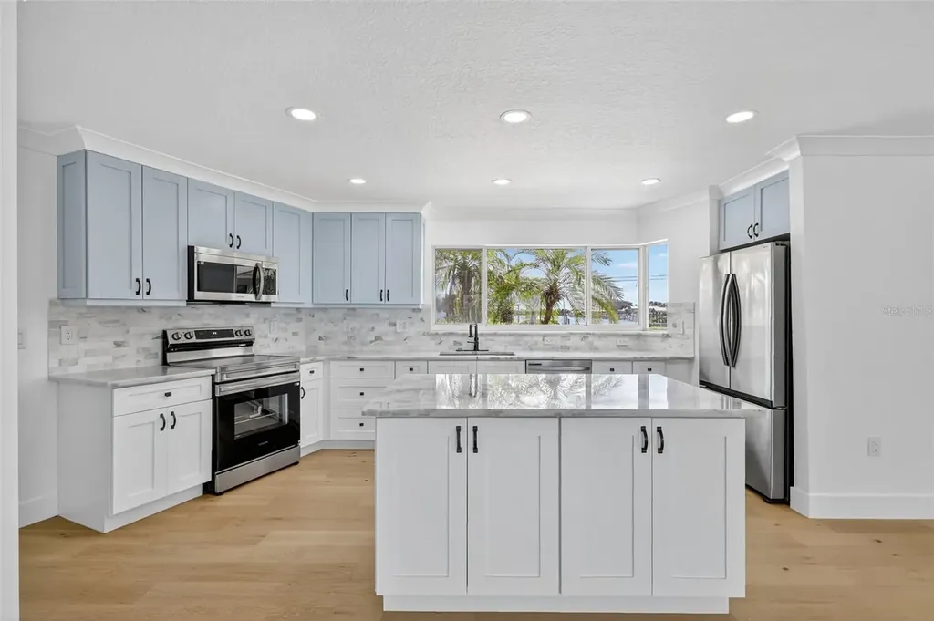 514 Windward Passage Clearwater Beach FL 33767
