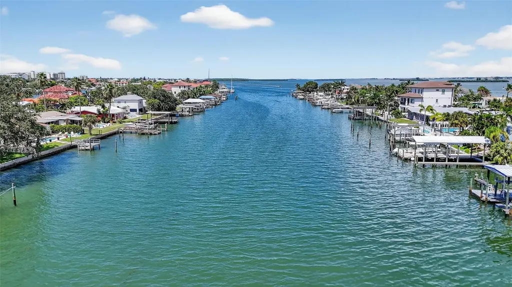 514 Windward Passage Clearwater Beach FL 33767