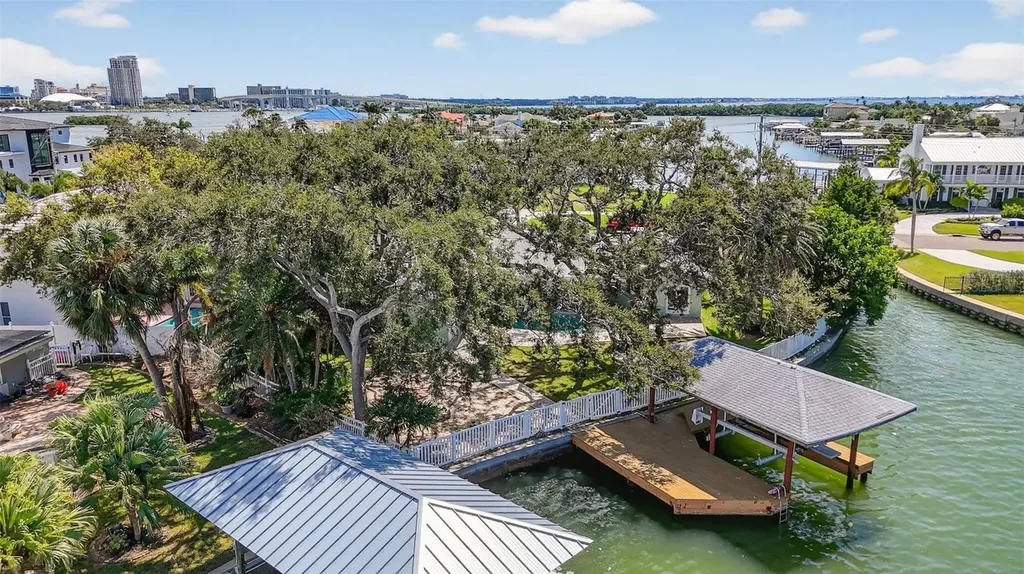 514 Windward Passage Clearwater Beach FL 33767