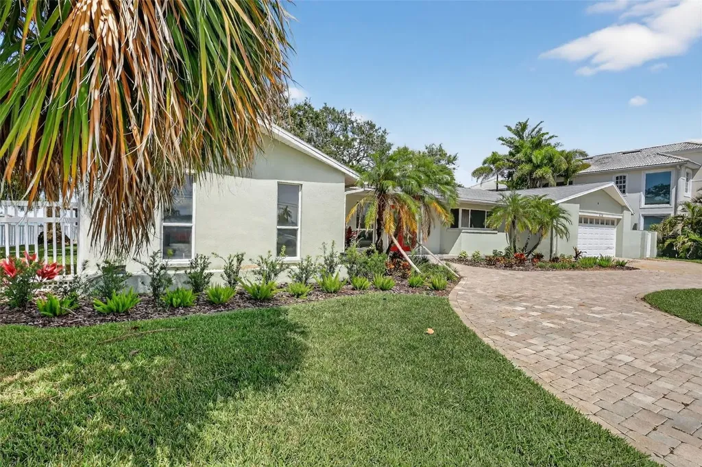 514 Windward Passage Clearwater Beach FL 33767