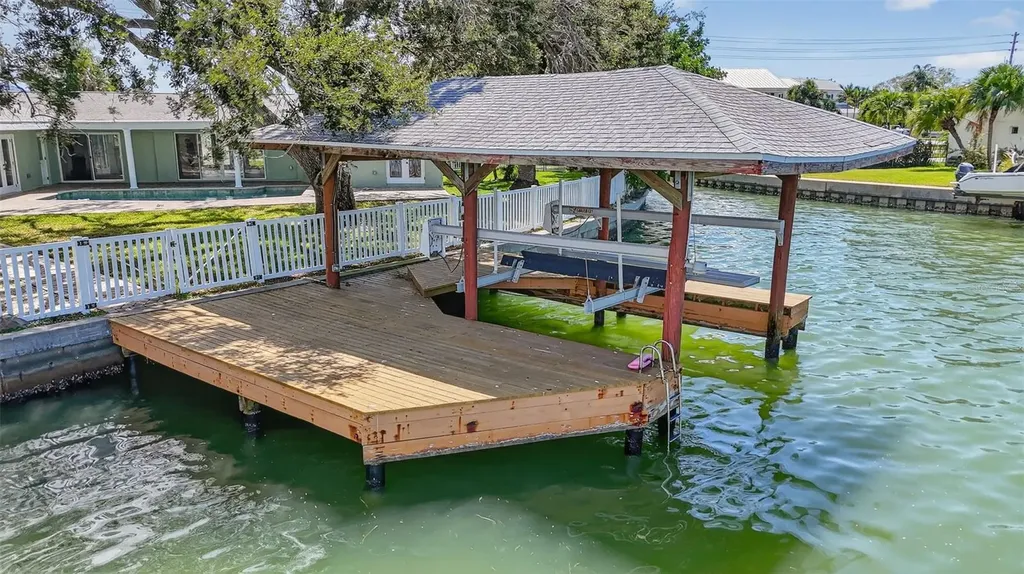 514 Windward Passage Clearwater Beach FL 33767