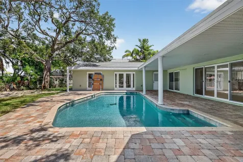 514 Windward Passage Clearwater Beach FL 33767