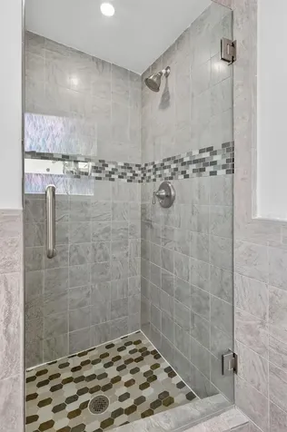 514 Windward Passage Clearwater Beach FL 33767