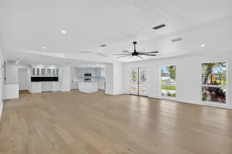 514 Windward Passage Clearwater Beach FL 33767