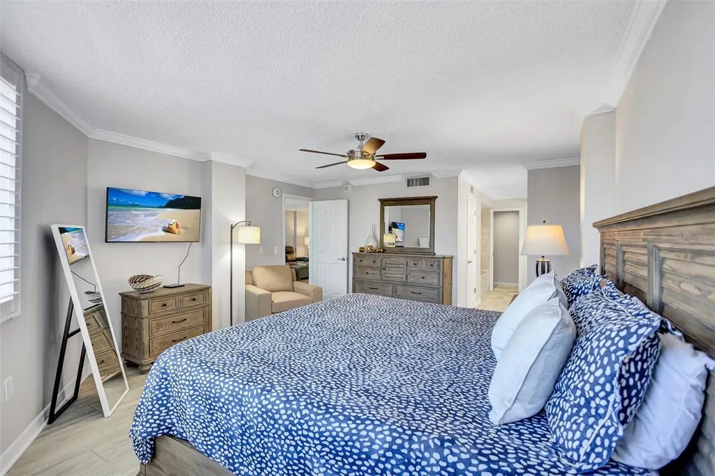 5880 Midnight Pass Road Sarasota FL 34242