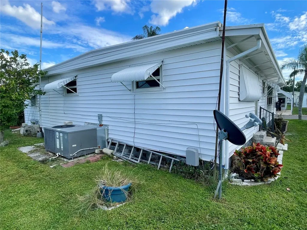 34455 Hibiscus Drive N Pinellas Park FL 33781