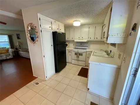 34455 Hibiscus Drive N Pinellas Park FL 33781