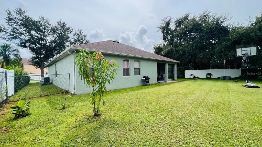 626 Baldwin Drive Kissimmee FL 34758