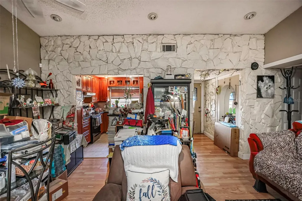 10039 88th Street Seminole FL 33777