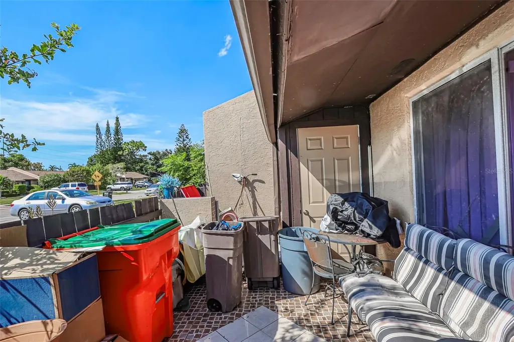 10039 88th Street Seminole FL 33777