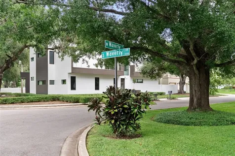 3139 W Waverly Avenue Tampa FL 33629