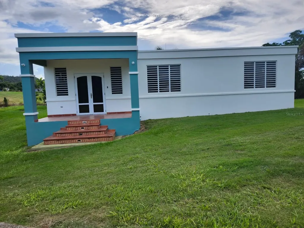 480 Calle S. Tosado Quebradillas PR 00678