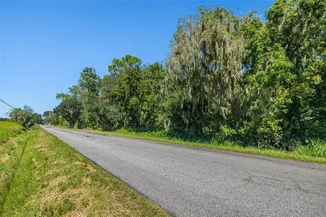 13410 Walden Sheffield Road Dover FL 33527