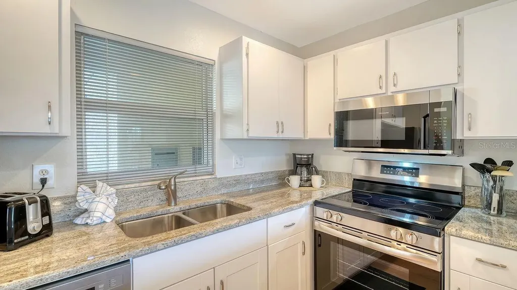 925 Beach Road Sarasota FL 34242