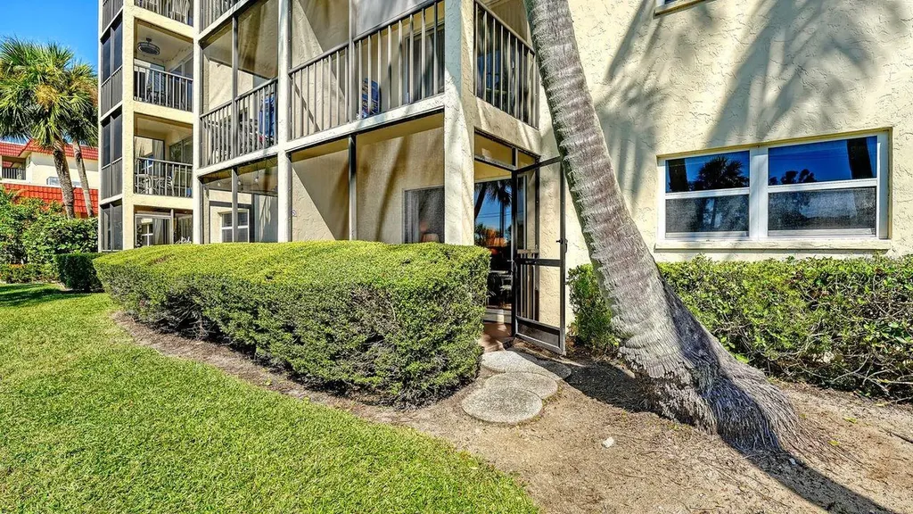 925 Beach Road Sarasota FL 34242