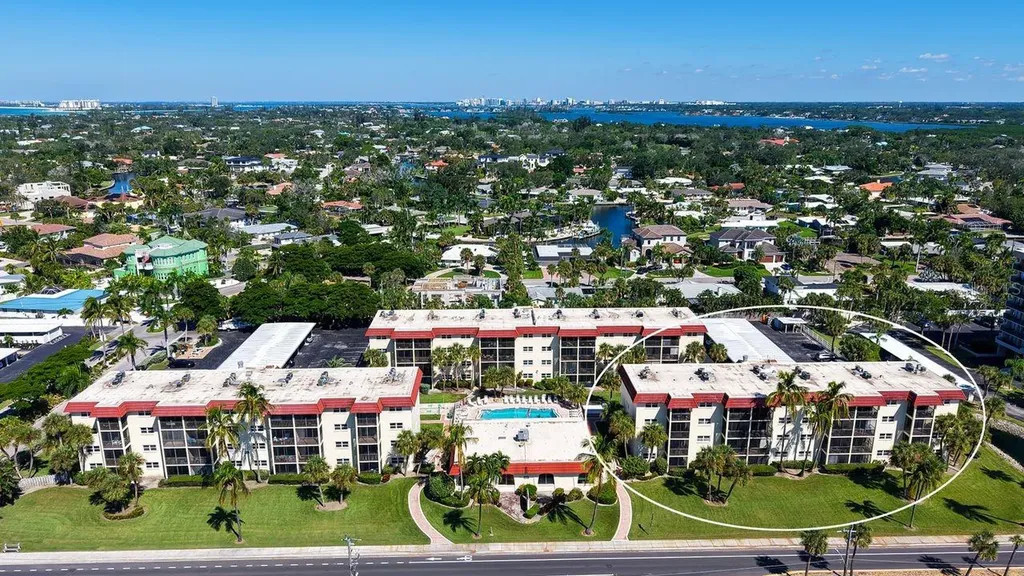 925 Beach Road Sarasota FL 34242