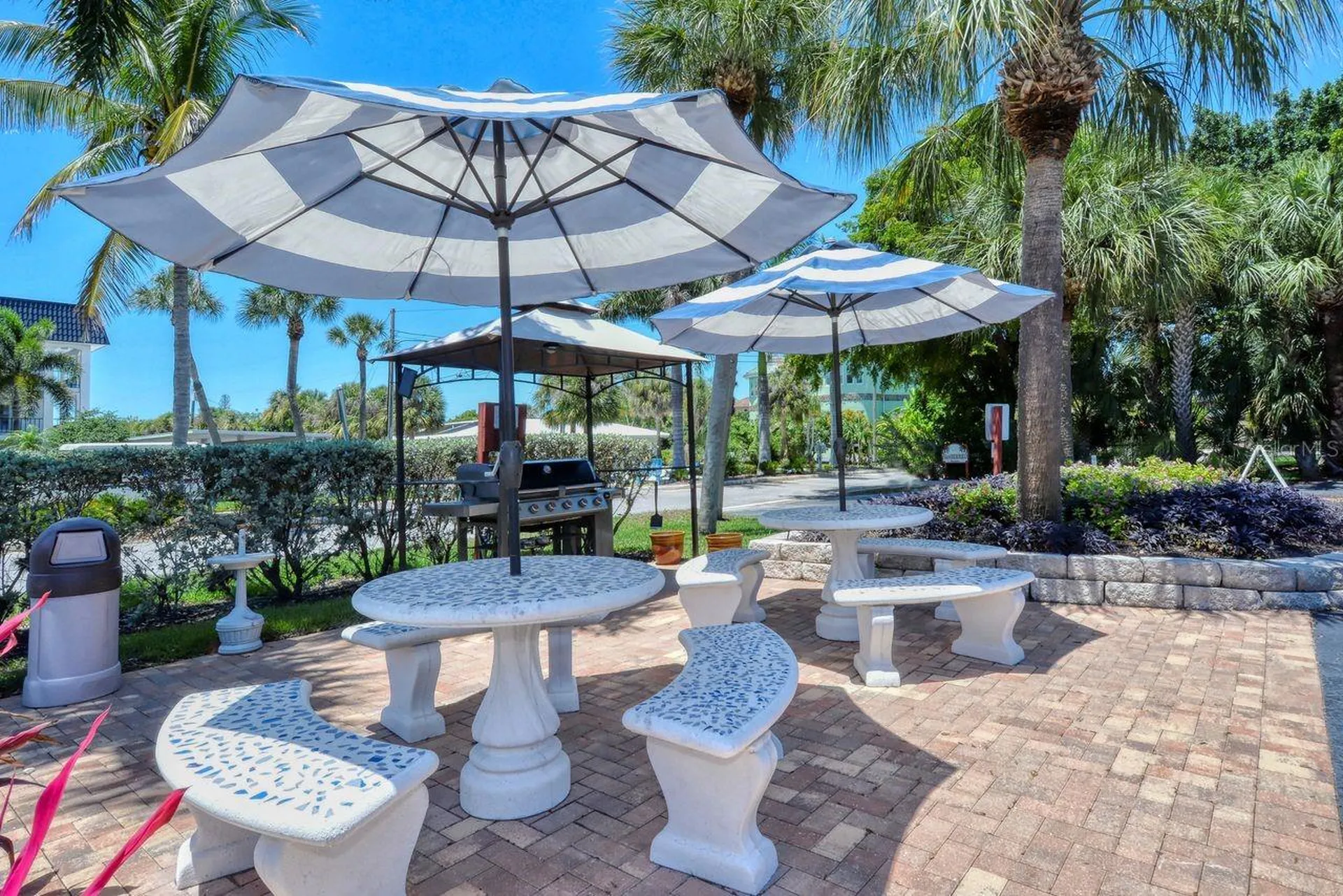 925 Beach Road Sarasota FL 34242