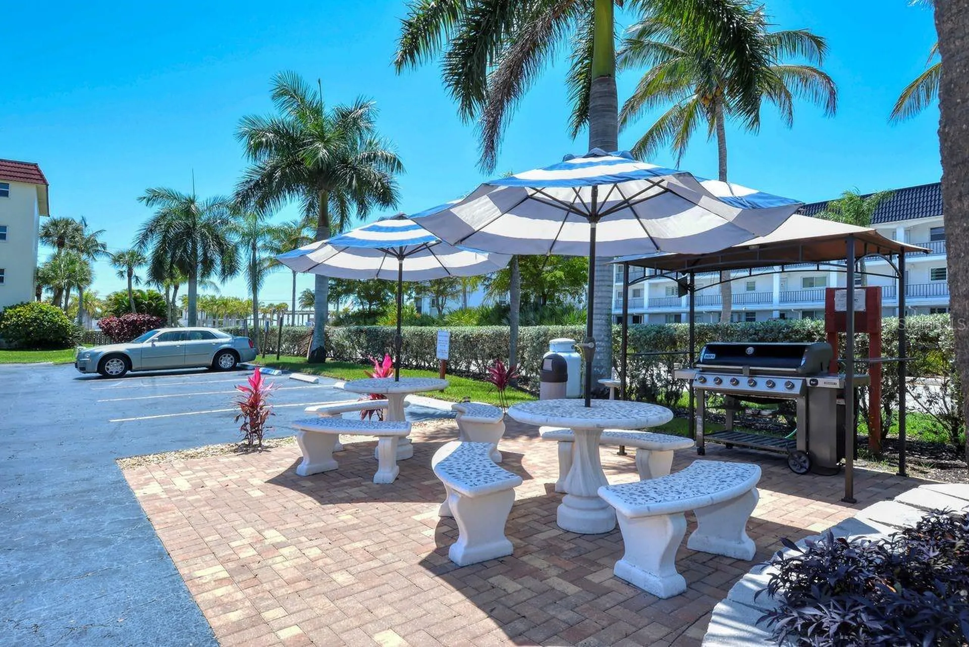 925 Beach Road Sarasota FL 34242