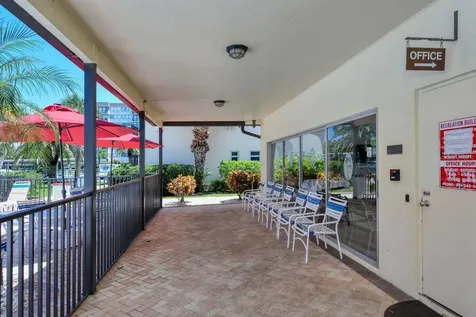 925 Beach Road Sarasota FL 34242