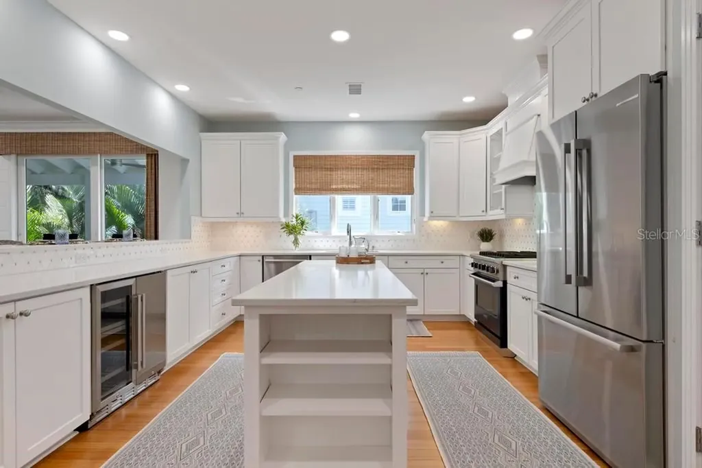 311 Firehouse Court Longboat Key FL 34228