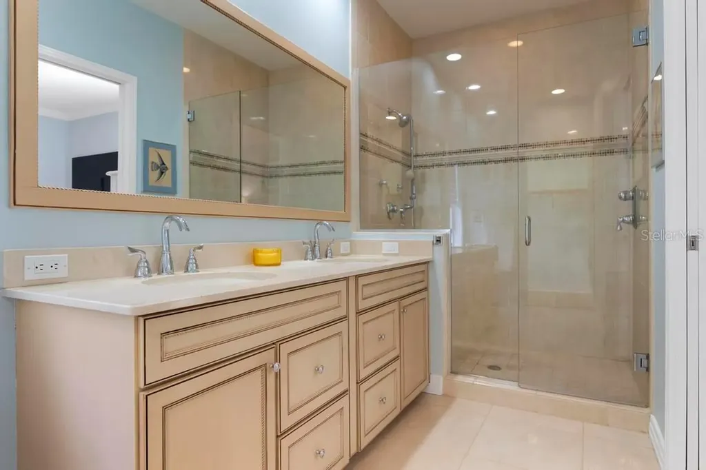 311 Firehouse Court Longboat Key FL 34228