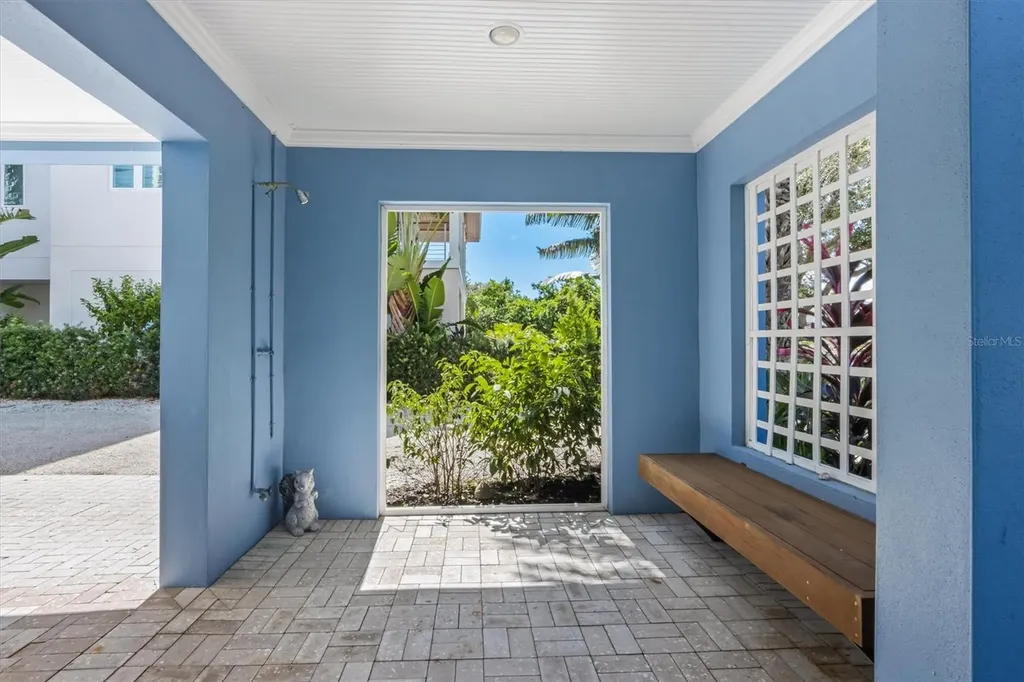 311 Firehouse Court Longboat Key FL 34228