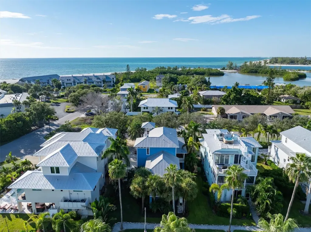 311 Firehouse Court Longboat Key FL 34228
