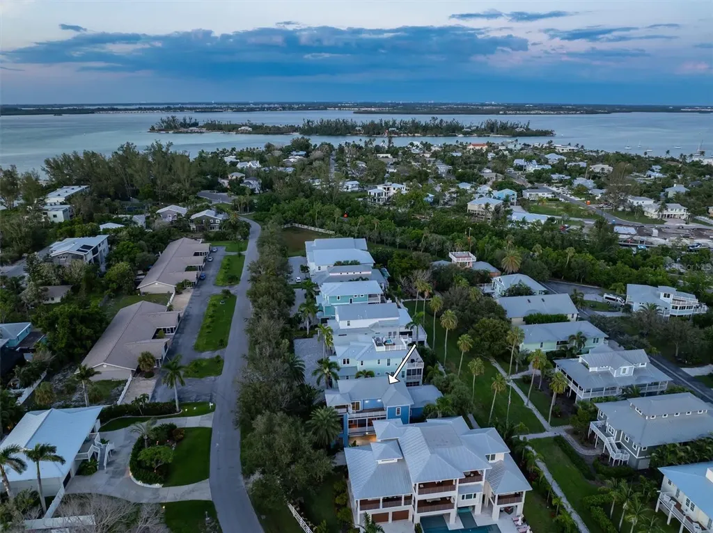 311 Firehouse Court Longboat Key FL 34228