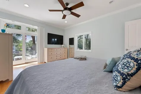 311 Firehouse Court Longboat Key FL 34228