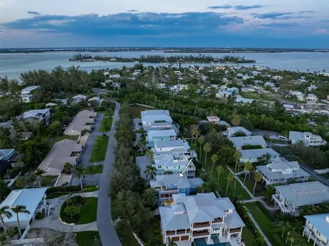 311 Firehouse Court Longboat Key FL 34228