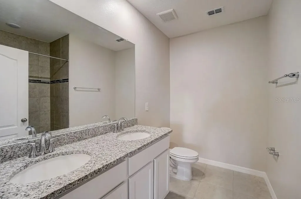 33 Clemson Road Venice FL 34293