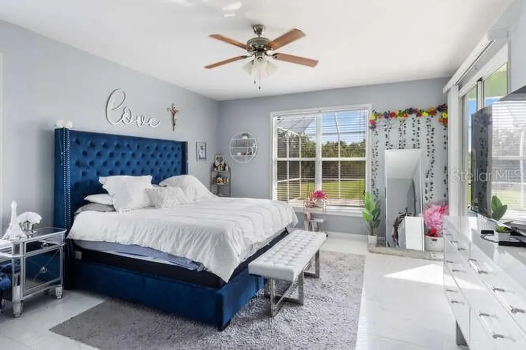 1905 Palm View Road Sarasota FL 34240
